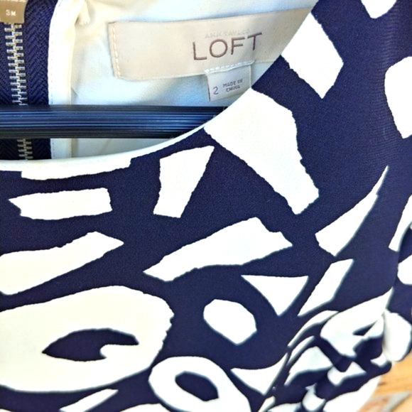 Abstract Dress - Picture 2 of 4